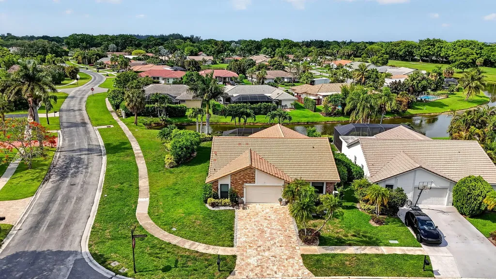 10065 Camelback Lane Boca Raton FL 33498