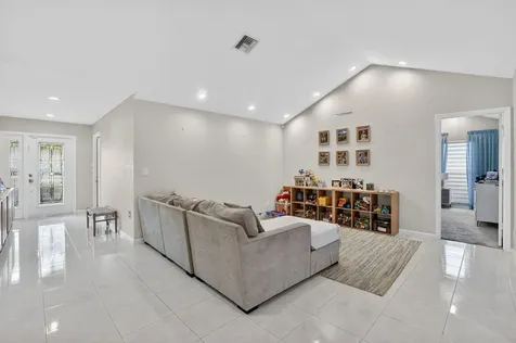 10065 Camelback Lane Boca Raton FL 33498