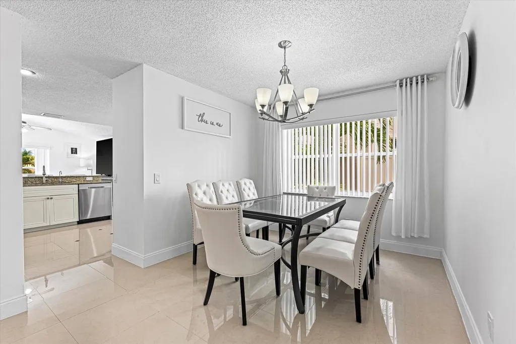 7044 Chesapeake Circle Boynton Beach FL 33436