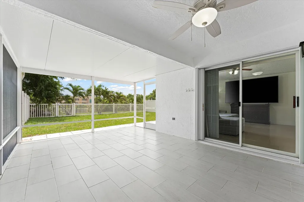 7044 Chesapeake Circle Boynton Beach FL 33436