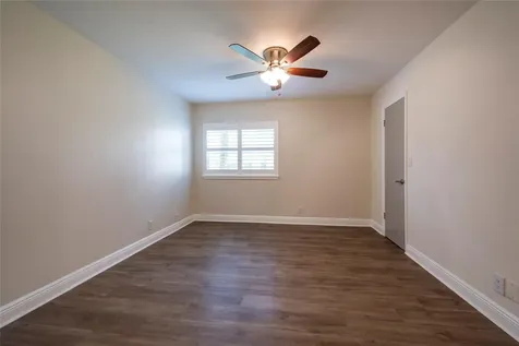 2906 S University Drive Davie FL 33328