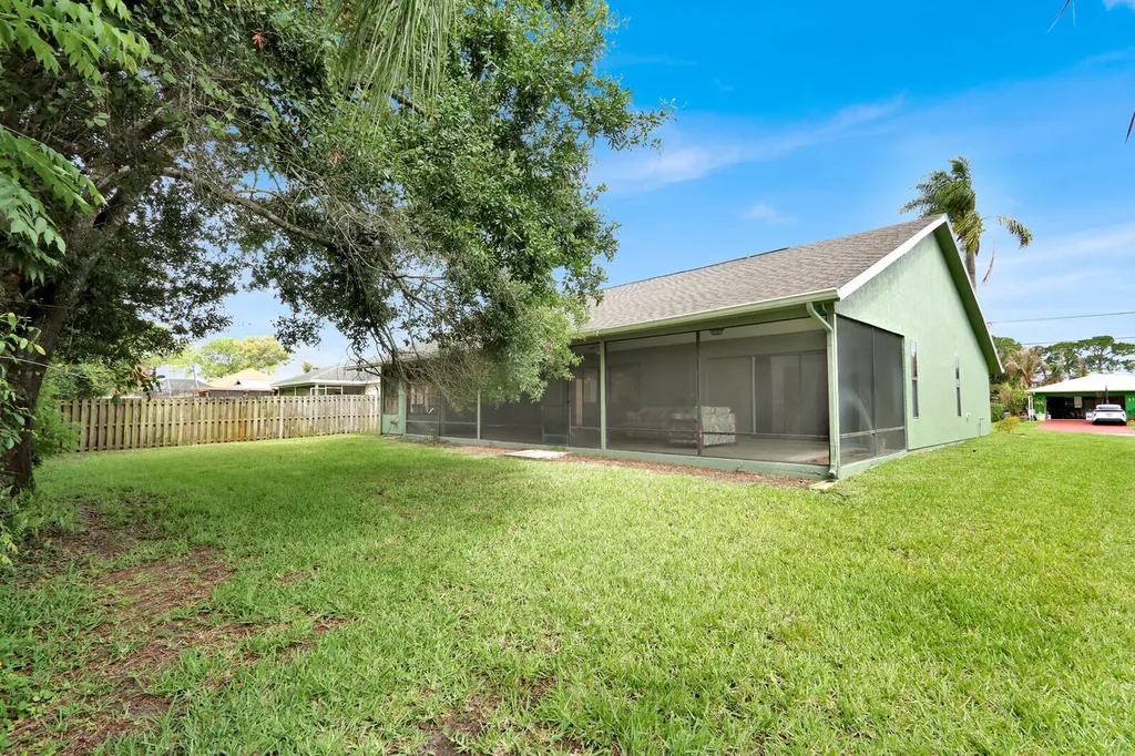 362 SE Crosspoint Drive Port St Lucie FL 34983