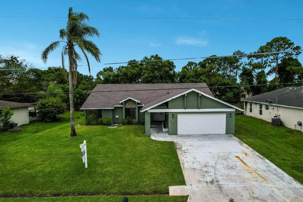 362 SE Crosspoint Drive Port St Lucie FL 34983