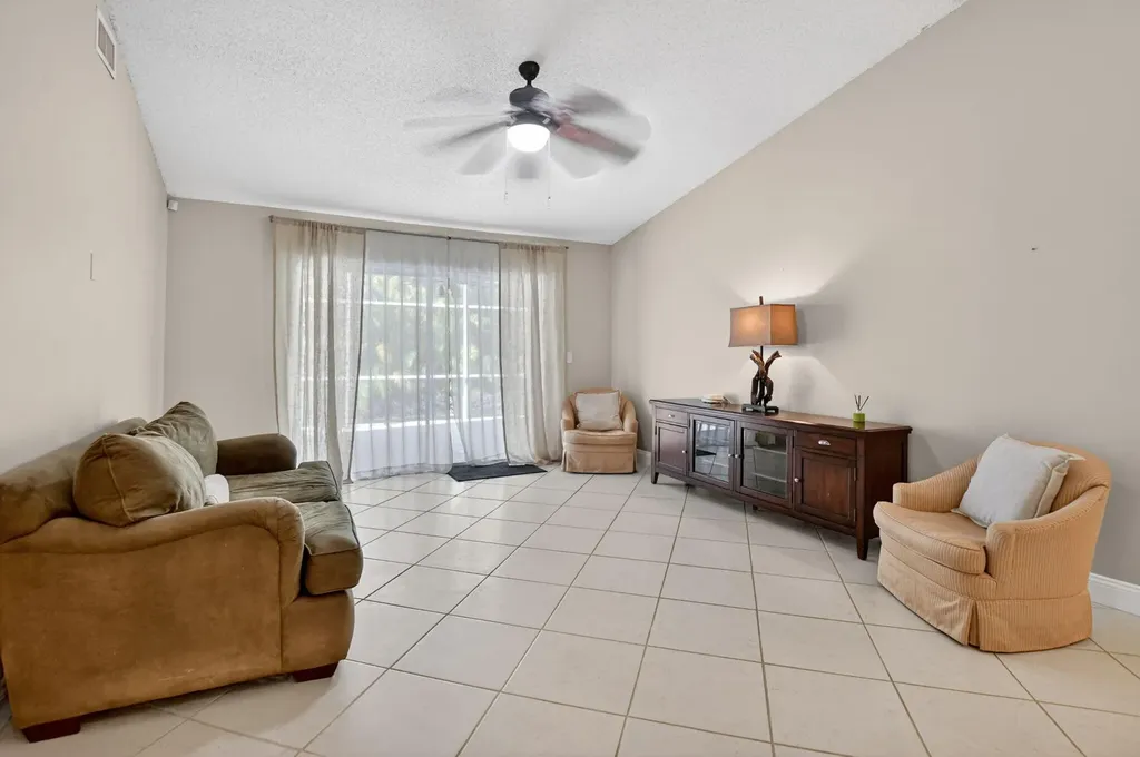 19536 Sea Pines Way Boca Raton FL 33498