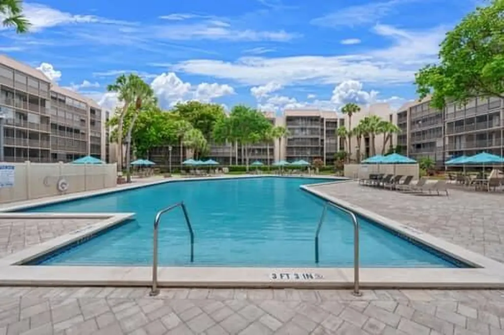 4816 N 46 Avenue Hollywood FL 33021