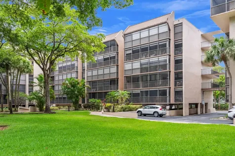 4816 N 46 Avenue Hollywood FL 33021