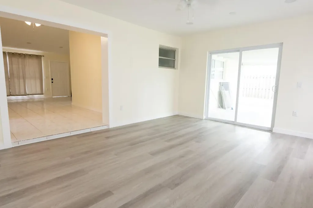11500 NW 35th Place Sunrise FL 33323