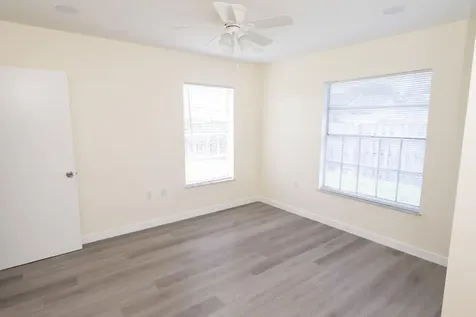 11500 NW 35th Place Sunrise FL 33323