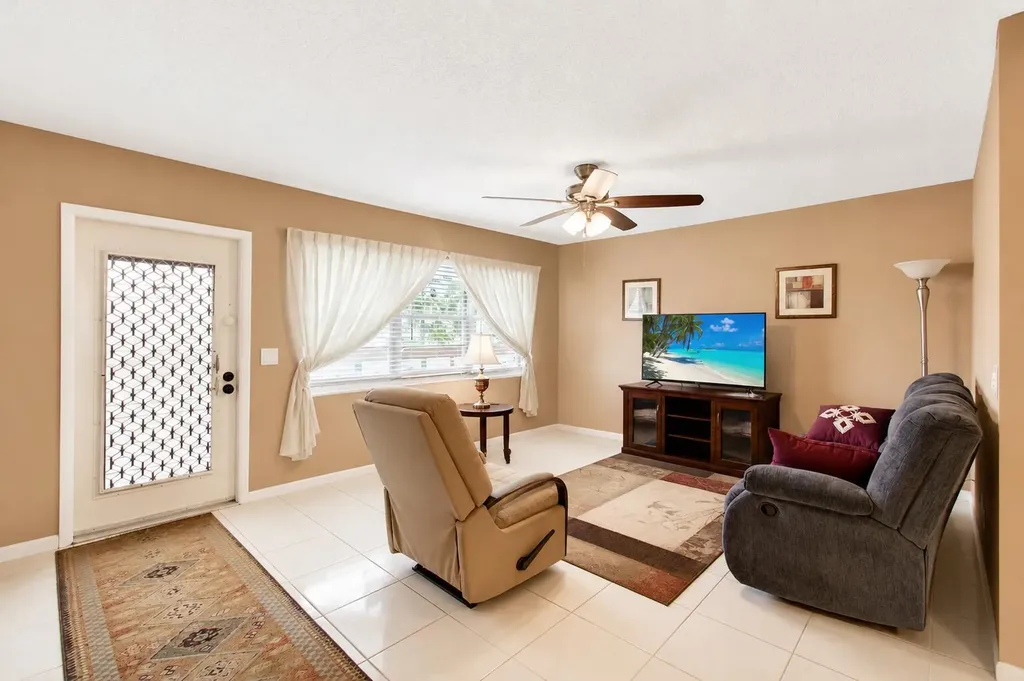 3008 Cornwall A Boca Raton FL 33434