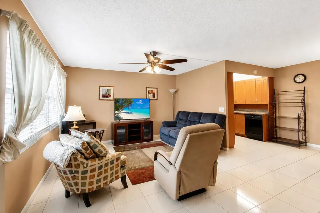 3008 Cornwall A Boca Raton FL 33434