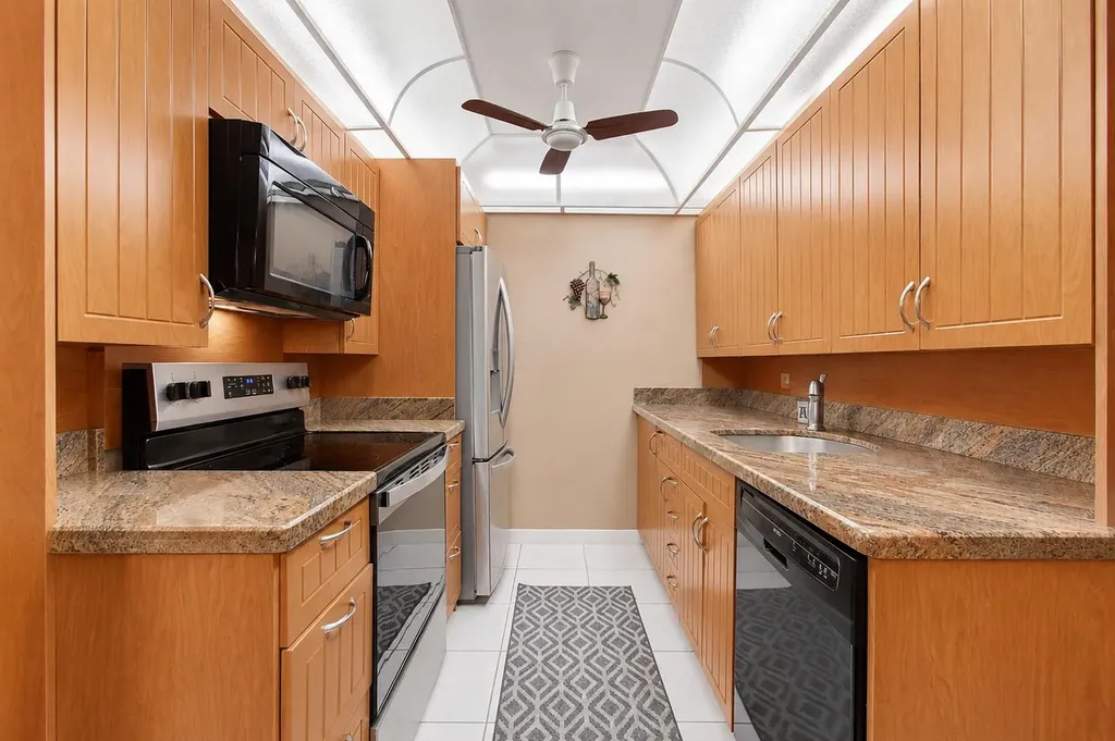 3008 Cornwall A Boca Raton FL 33434
