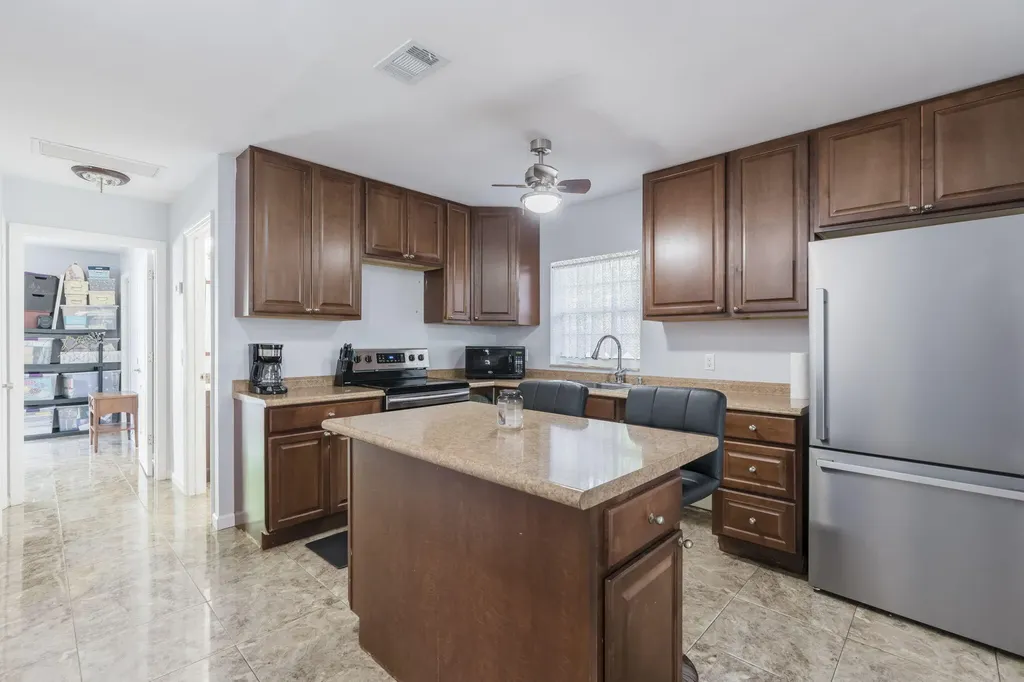 505 NW 7th Court Boynton Beach FL 33426