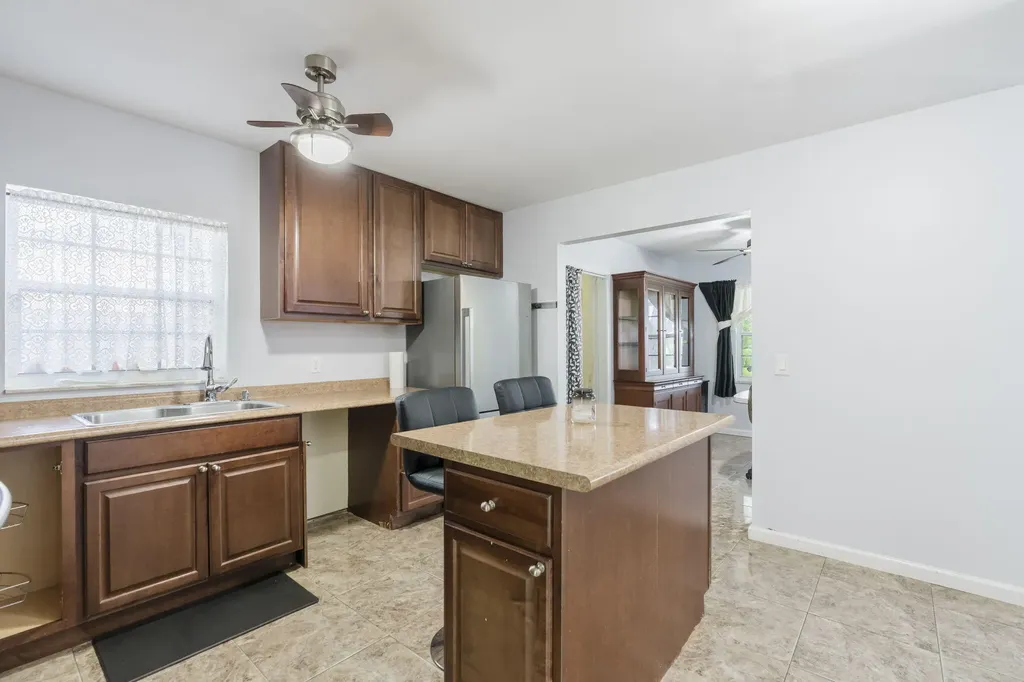 505 NW 7th Court Boynton Beach FL 33426
