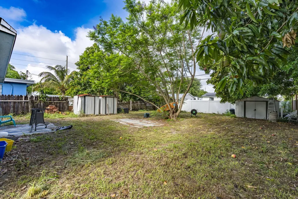 505 NW 7th Court Boynton Beach FL 33426