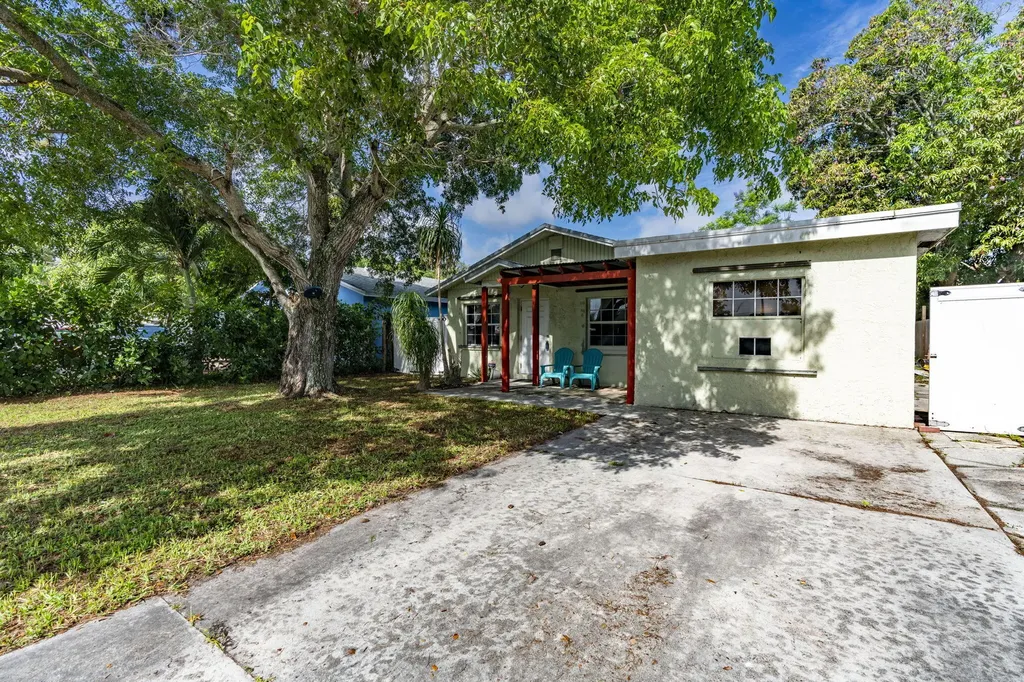 505 NW 7th Court Boynton Beach FL 33426