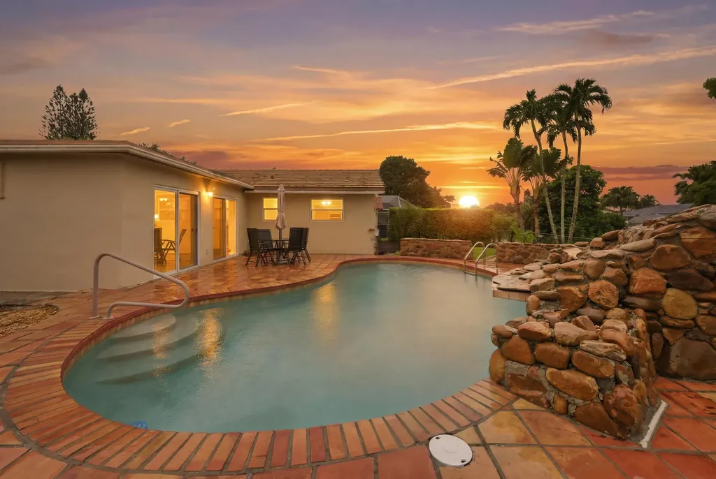 8386 Shadow Wood Boulevard Coral Springs FL 33071