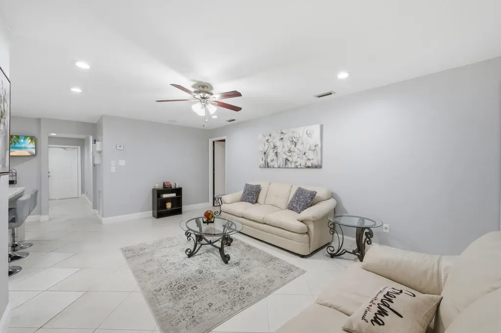 8386 Shadow Wood Boulevard Coral Springs FL 33071