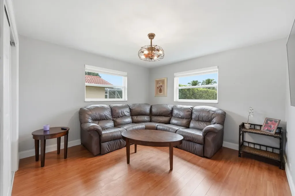 8386 Shadow Wood Boulevard Coral Springs FL 33071