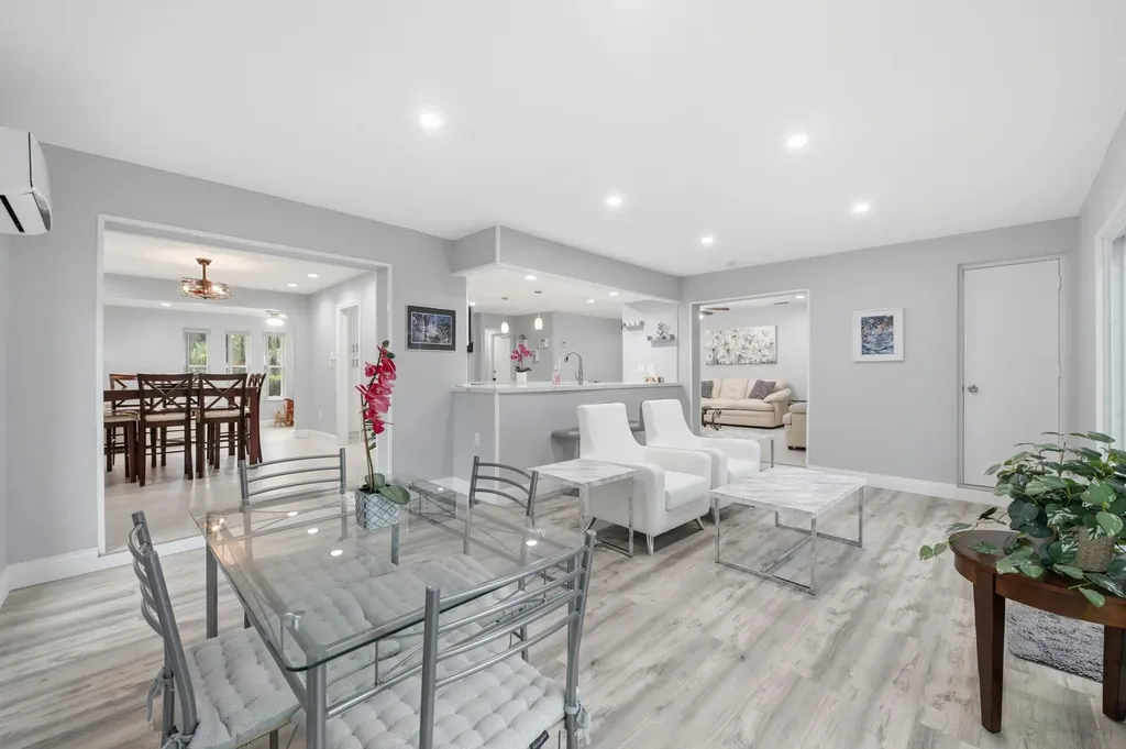 8386 Shadow Wood Boulevard Coral Springs FL 33071