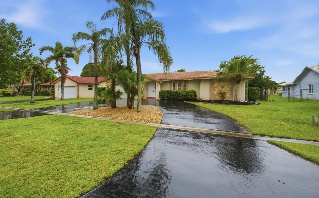 8386 Shadow Wood Boulevard Coral Springs FL 33071