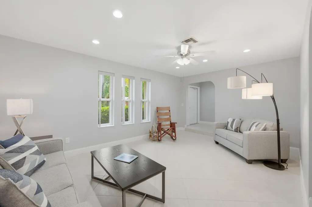 8386 Shadow Wood Boulevard Coral Springs FL 33071