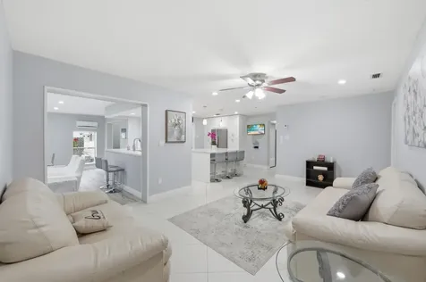 8386 Shadow Wood Boulevard Coral Springs FL 33071