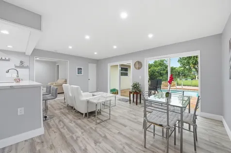 8386 Shadow Wood Boulevard Coral Springs FL 33071