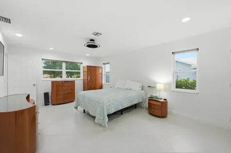 8386 Shadow Wood Boulevard Coral Springs FL 33071