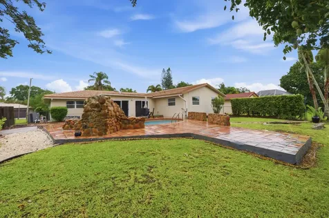 8386 Shadow Wood Boulevard Coral Springs FL 33071