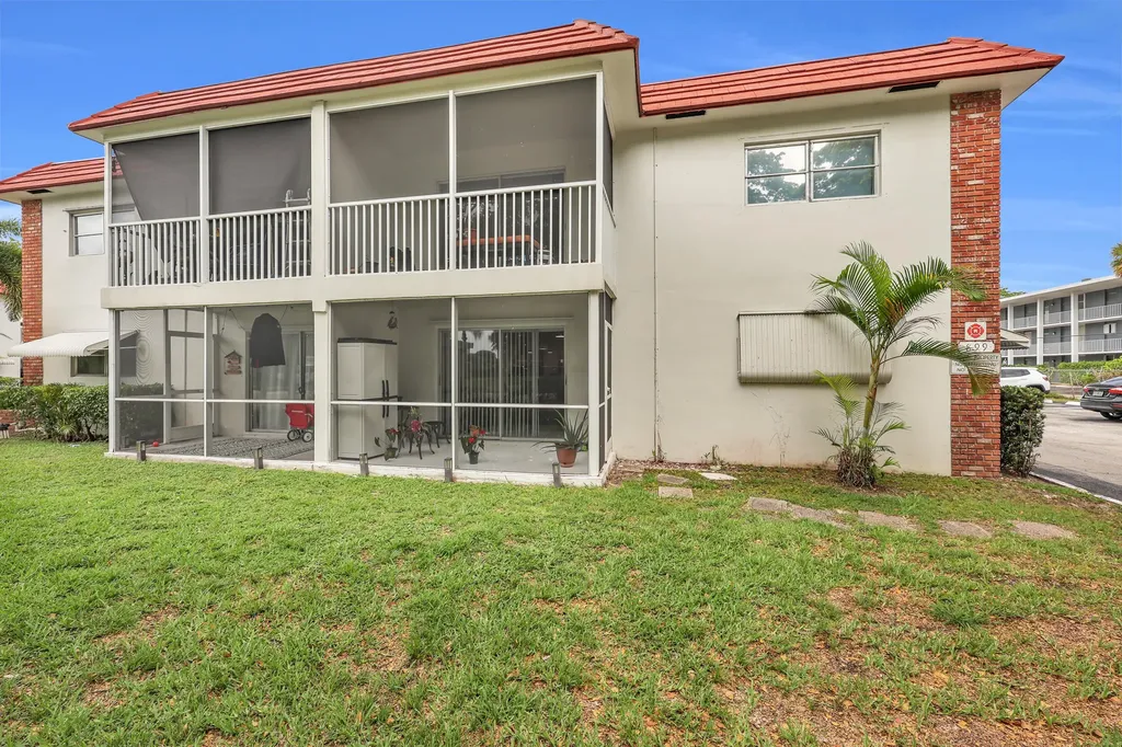 899 SE 2nd Avenue Deerfield Beach FL 33441
