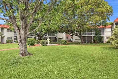 899 SE 2nd Avenue Deerfield Beach FL 33441