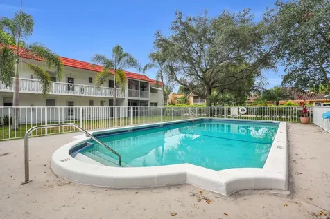 899 SE 2nd Avenue Deerfield Beach FL 33441