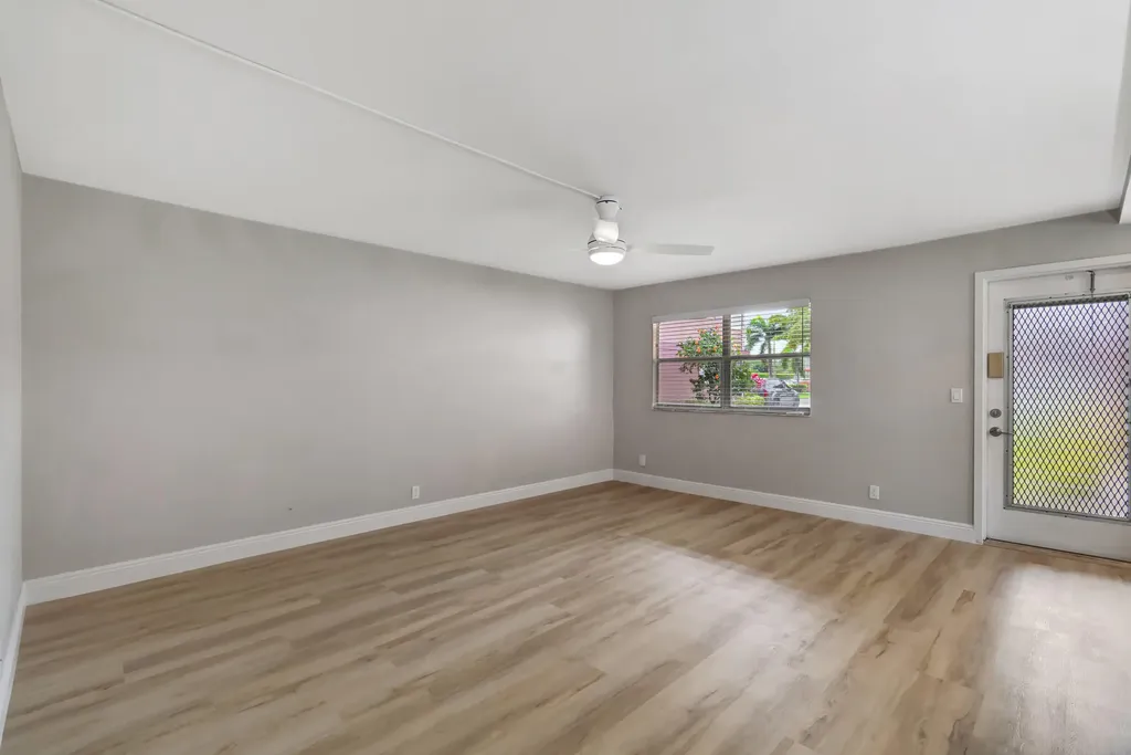 484 Saxony K Way Delray Beach FL 33446