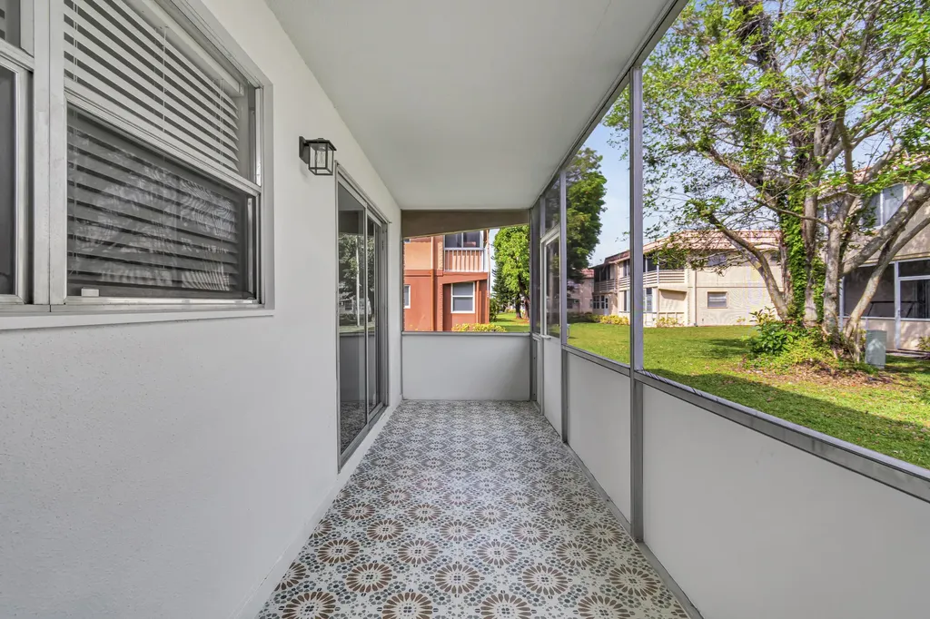 484 Saxony K Way Delray Beach FL 33446