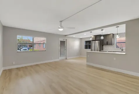 484 Saxony K Delray Beach FL 33446
