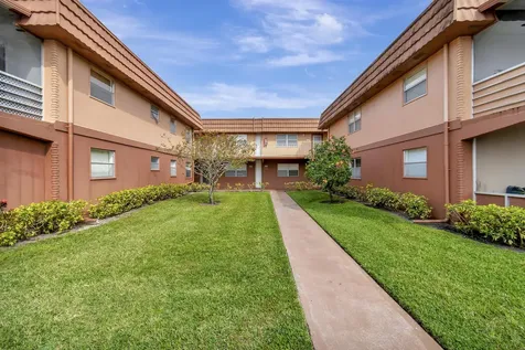 484 Saxony K Delray Beach FL 33446