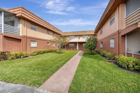 484 Saxony K Way Delray Beach FL 33446