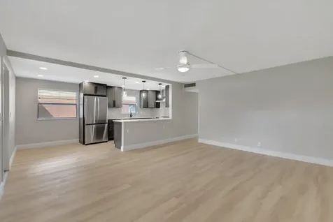 484 Saxony K Delray Beach FL 33446