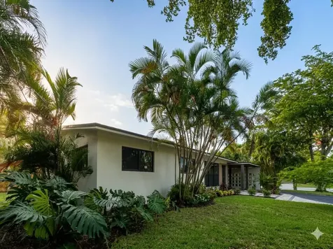 2513 NW 8th Avenue Fort Lauderdale FL 33311