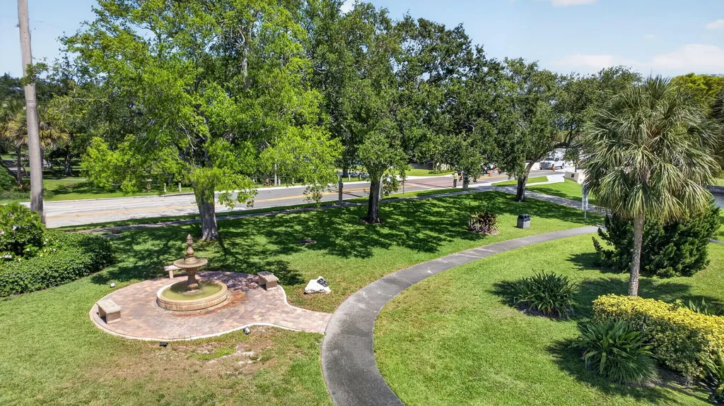 8111 W Lake Drive Lake Clarke Shores FL 33406