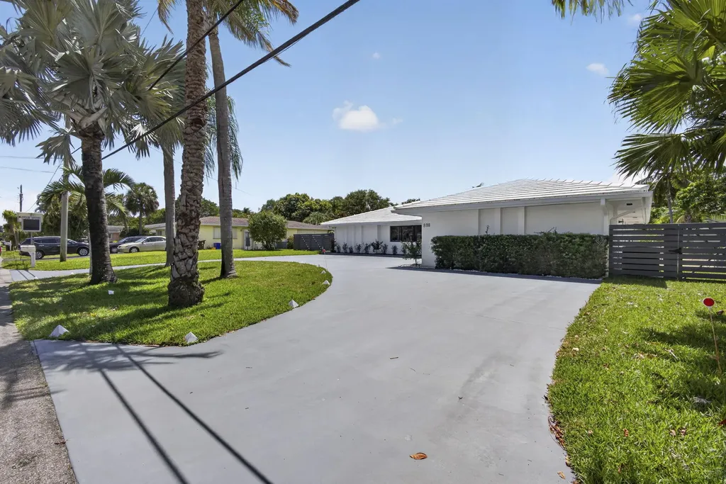 8111 W Lake Drive Lake Clarke Shores FL 33406
