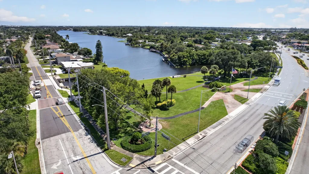 8111 W Lake Drive Lake Clarke Shores FL 33406