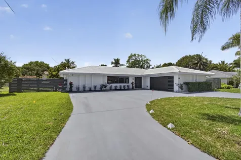 8111 W Lake Drive Lake Clarke Shores FL 33406