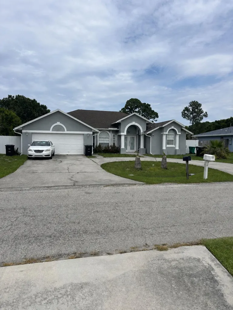 219 NW Biltmore Street Port St Lucie FL 34983