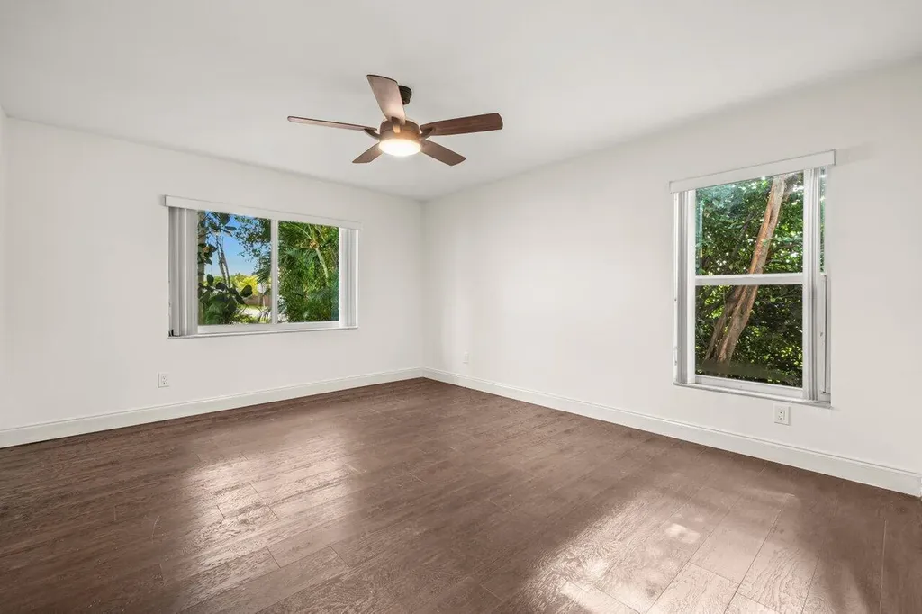 638 SW 4th Avenue Boynton Beach FL 33426