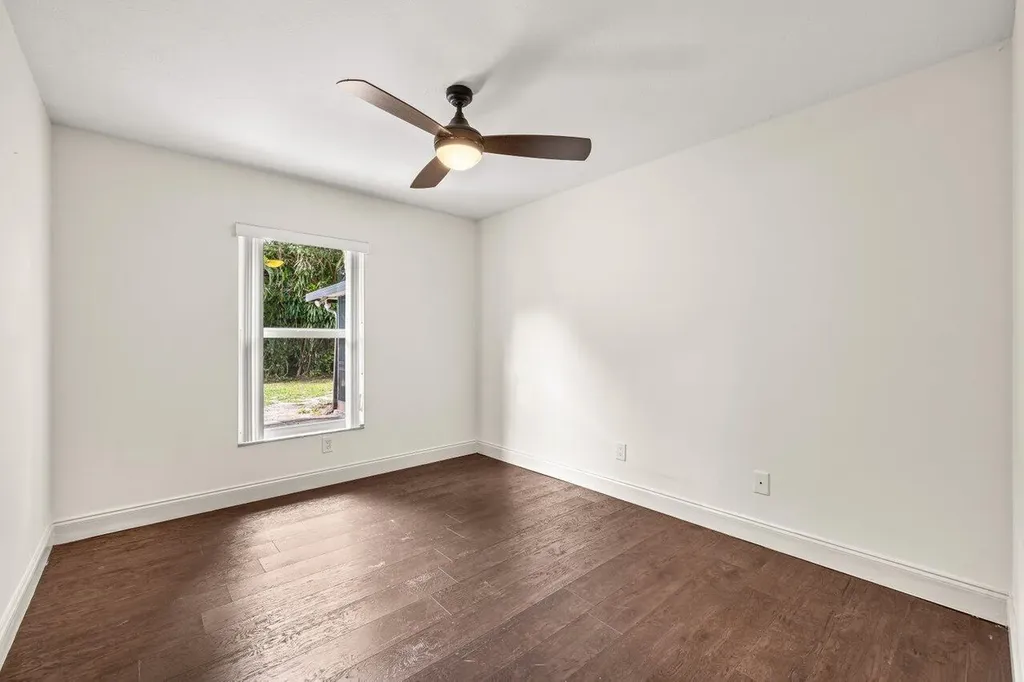 638 SW 4th Avenue Boynton Beach FL 33426