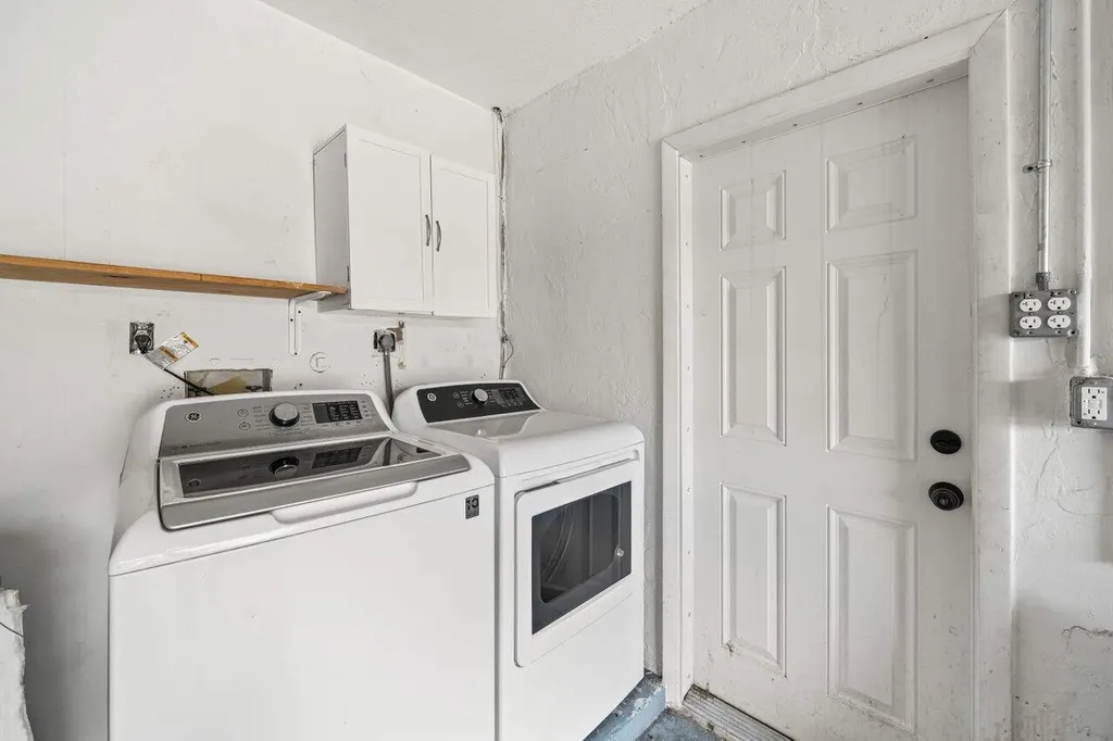 638 SW 4th Avenue Boynton Beach FL 33426