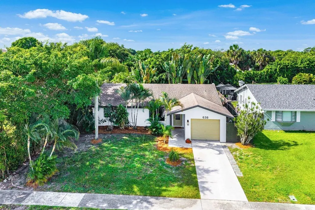 638 SW 4th Avenue Boynton Beach FL 33426