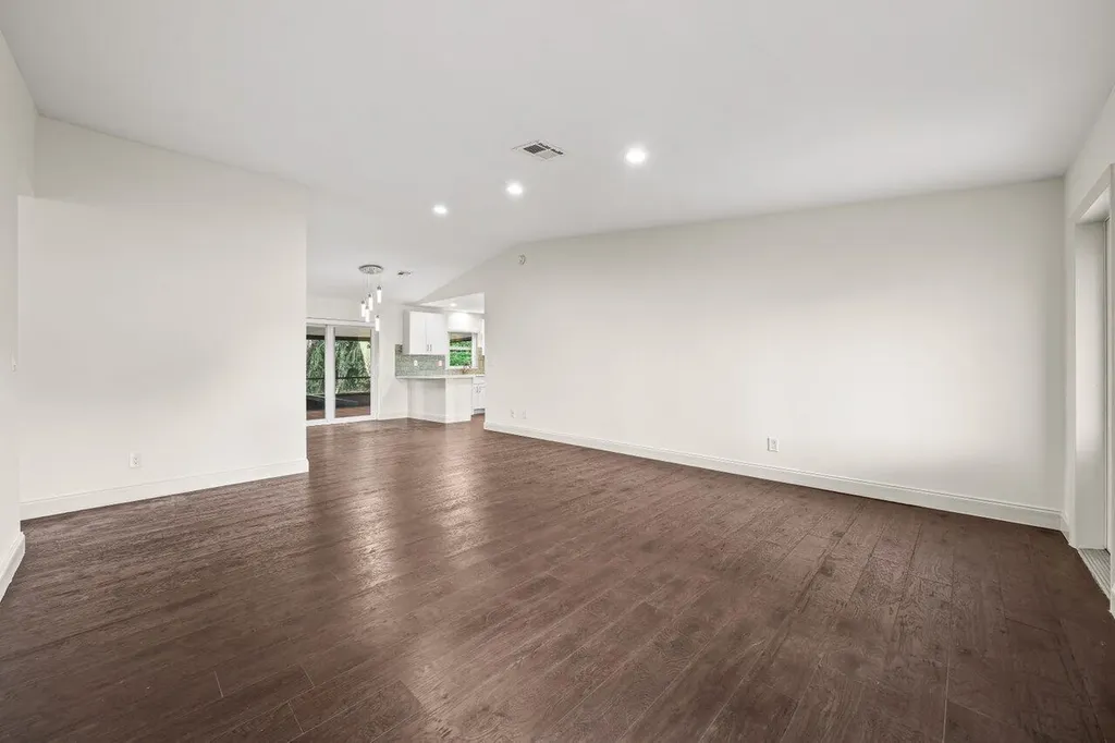 638 SW 4th Avenue Boynton Beach FL 33426