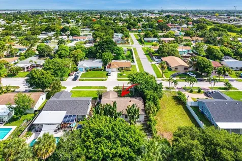 638 SW 4th Avenue Boynton Beach FL 33426